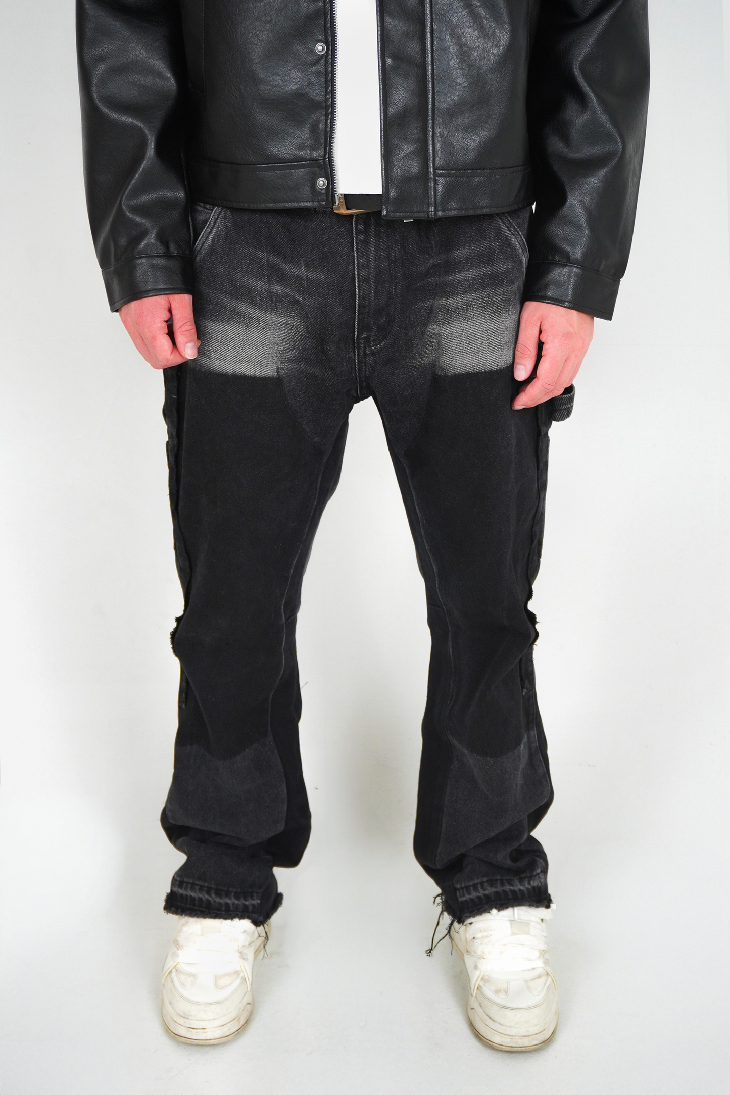 GALLERY CARPENTER FLARED DENIM JEANS BLACK