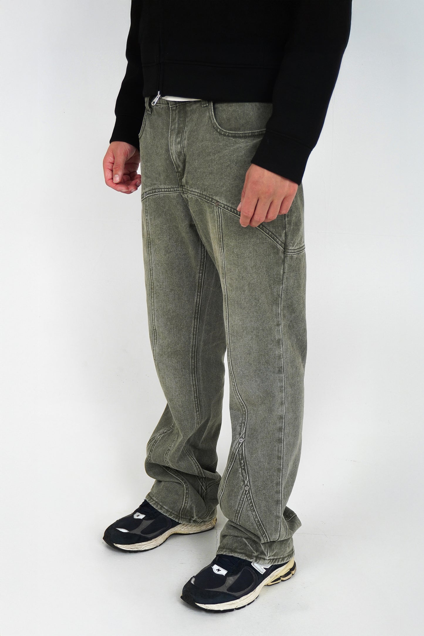 BUTTON STRAIGHT DENIM JEANS GREEN
